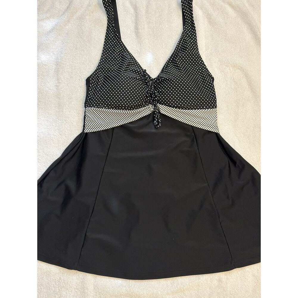 Women's‎ Swimsuit Emerald Bay Women’s One Piece Swimsuit Size 8 Black and White